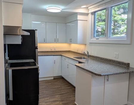 Oak - Modern 1 Bedroom Flat Downtown Dartmouth! - Photo 2