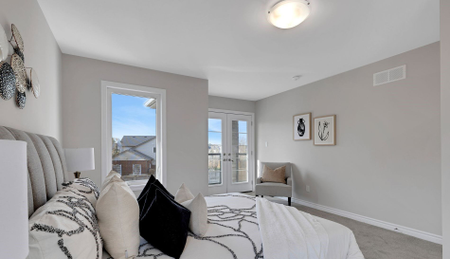 For Lease - 7751 Secretariat Court, Niagara Falls, Ontario - Photo 5