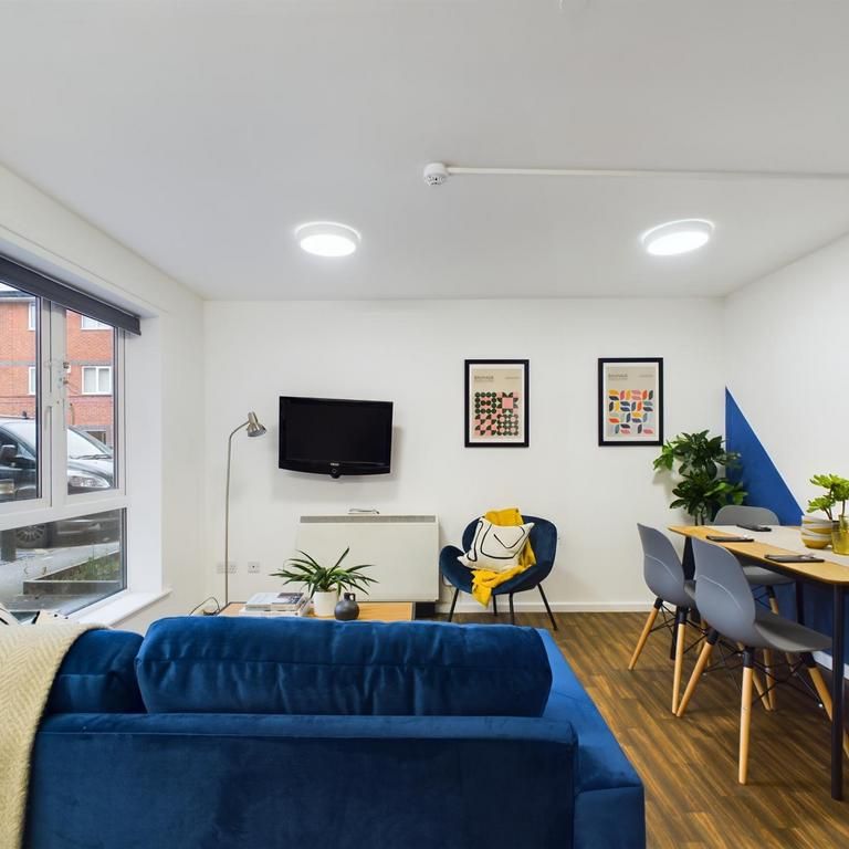 4 bedroom house to rent - Photo 1