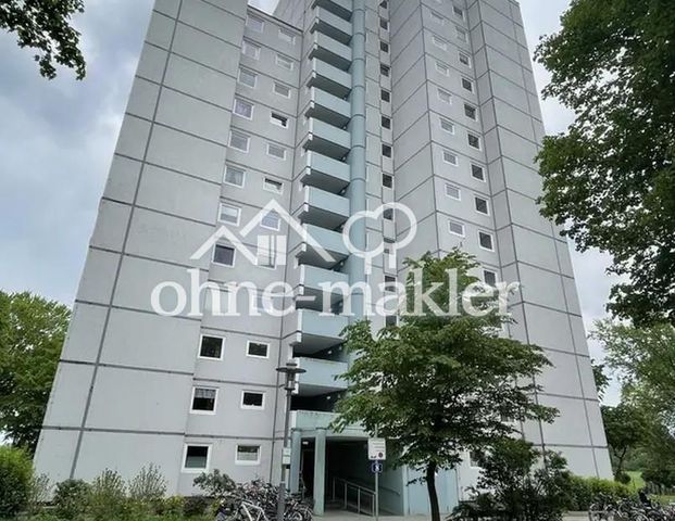 Renovierte Wohnung mit Panoramablick - Foto 1