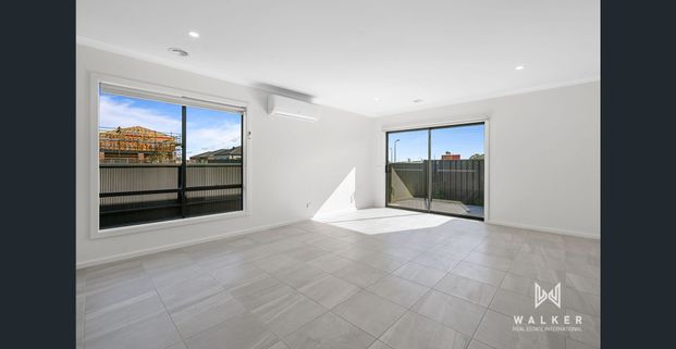 Modern Living Home! - Photo 1