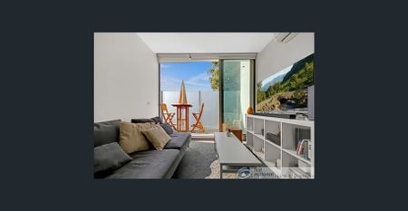 Right on the door to the St Kilda lifestyle! - Photo 2