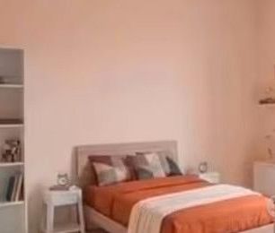 Stanza singola in zona ANAGNINA- SPESE INCLUSE - Photo 1