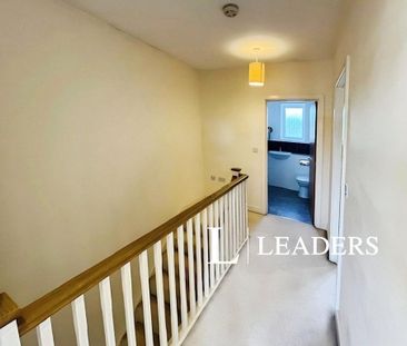 3 bedroom terraced house to rent - Photo 2