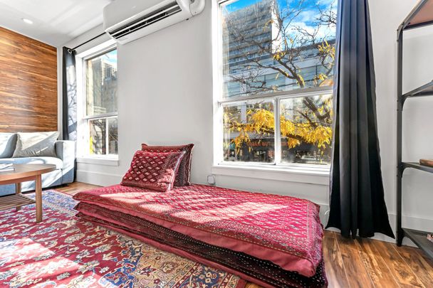 For Lease - 418 Queen Street, Toronto, Ontario - Photo 1