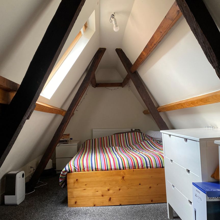 Per direct beschikbaar voor studenten: appartement met vide aan de Voorstraat, Utrecht centrum - Foto 1