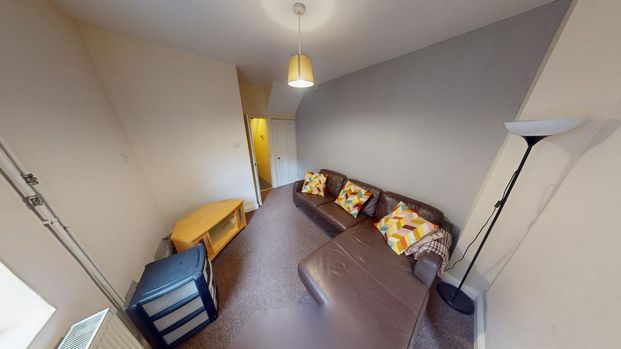 5 bedroom semi-detached house to rent - Photo 1