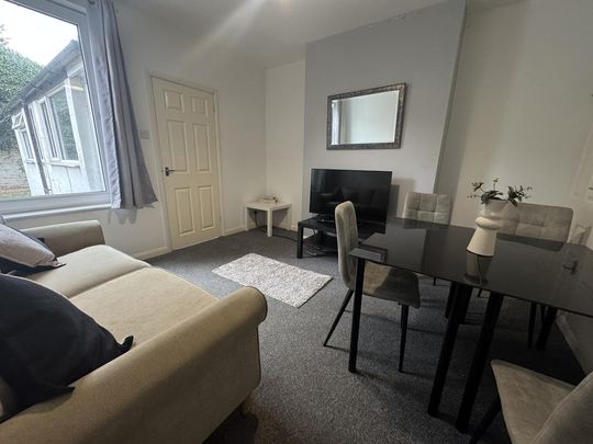 3 bedroom terraced house to rent - Photo 1