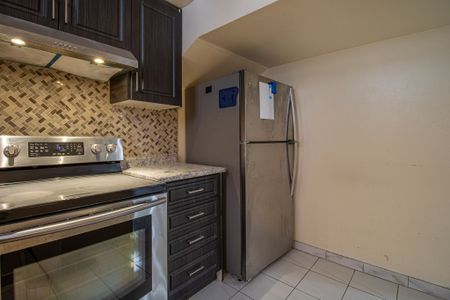 For Lease - 3209 weston Road, Toronto, Ontario - Photo 5