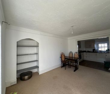 The Square, Penryn - Photo 1