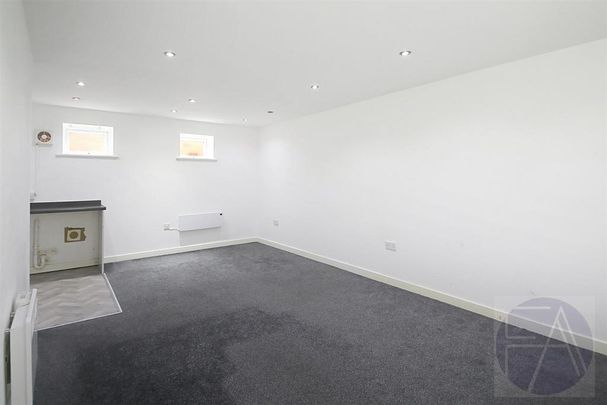 2 bedroom house to rent - Photo 1
