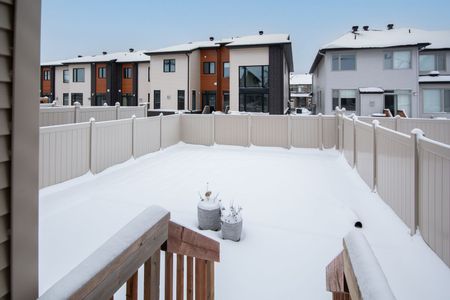 For Lease - 218 Lift Lane, Kanata, Ontario - Photo 3