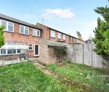 3 bedroom terraced house to rent - Photo 5