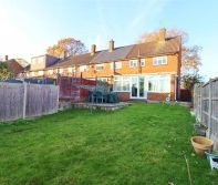 Grantham Green, Borehamwood - Photo 1