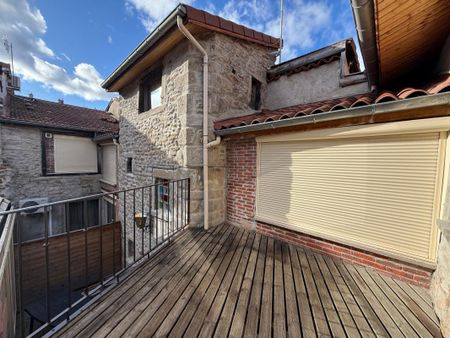 Magnifique F1 de 50m2 rénové et meublé avec mezzanine et TERRASSE 10m2 - Photo 2