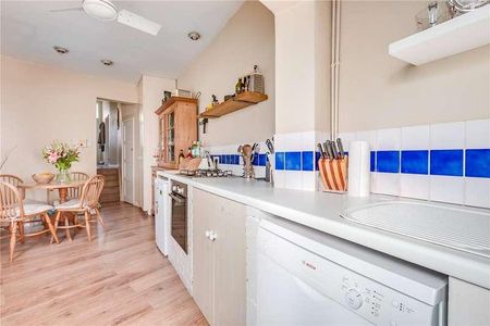 Elthiron Road, London, SW6 - Photo 4