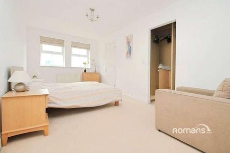 Crispin Way, Uxbridge, UB8 - Photo 5