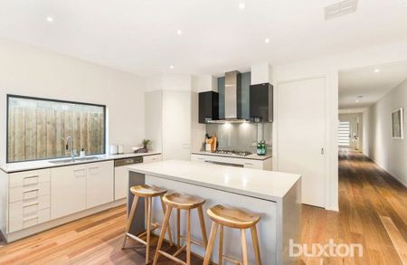 Brighton East - Photo 3