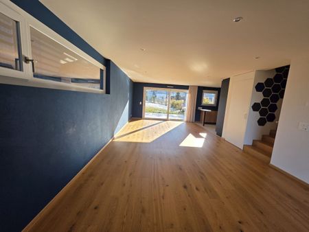 For rent – Beautiful 5.5-room Minergie triplex with large private garden in Épalinges - Photo 3