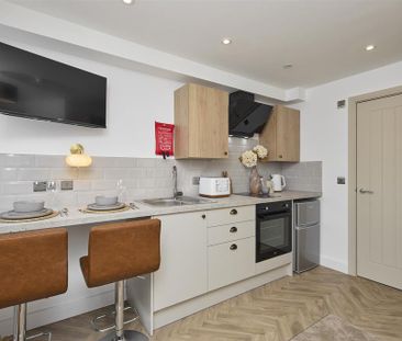 Studio to rent - Photo 5