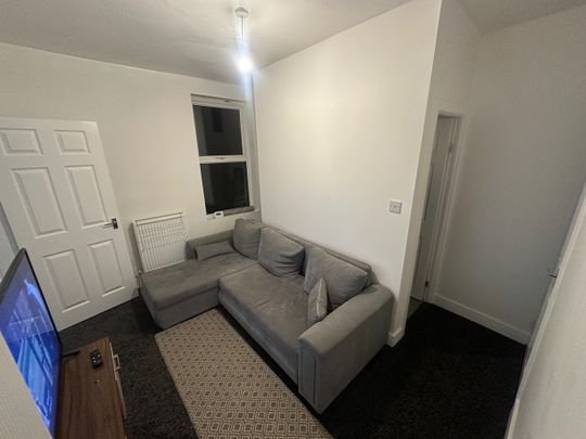 Room in a Shared House, Sitwell Road, S7 - Photo 1