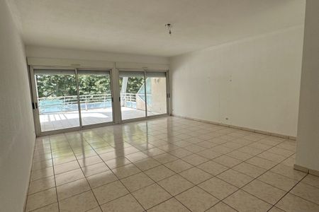 Appartement F3 duplex à louer sur le quai du Rhône à TAIN - Photo 4