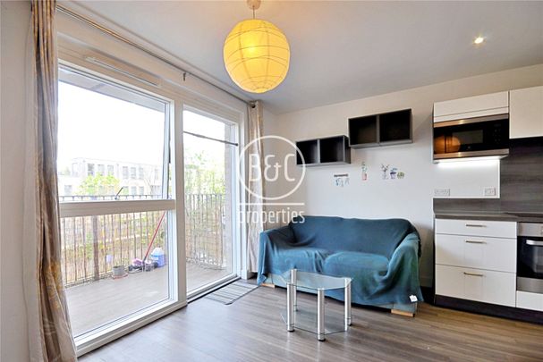 Adenmore Road, London, SE6 4BL - Photo 1