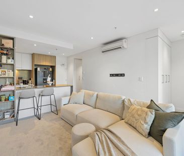 Resort-Style Riverside Living in the Heart of Hamilton with Pool, G... - Photo 3