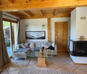 Charmant chalet proche du centre de Crans avec sauna et jardin - Photo 2