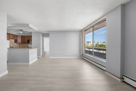 130 26 Avenue SW, Calgary - Photo 3