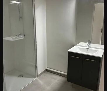 Location Appartement 3 pièces 61m² BOULOGNE SUR MER 62200 - Photo 2