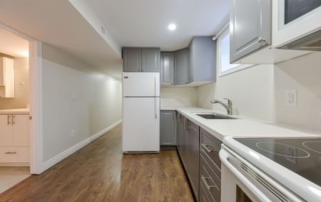 For Lease - 2699 Sherhill Drive Unit# Lower, Mississauga, Ontario - Photo 2