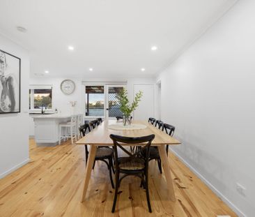 Spacious Family Living in a Peaceful Cul-de-Sac - Photo 3