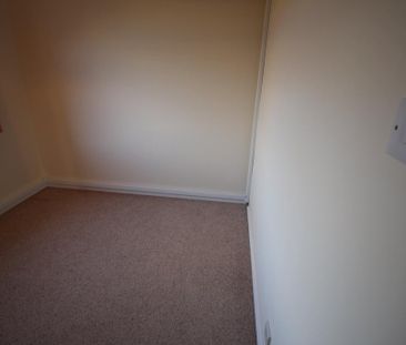 3 bedroom bungalow to rent - Photo 2