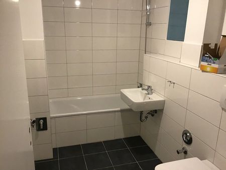 Renovierte 3-Zimmer-Wohnung mit Balkon und Fahrstuhl - Foto 4