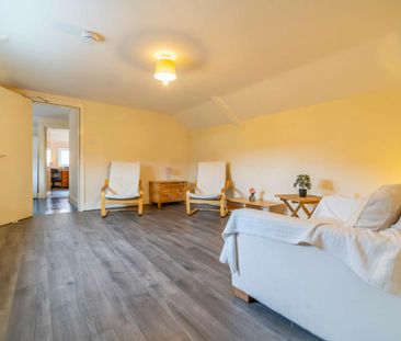 Flat 4, 24 Barbican Road - Photo 2