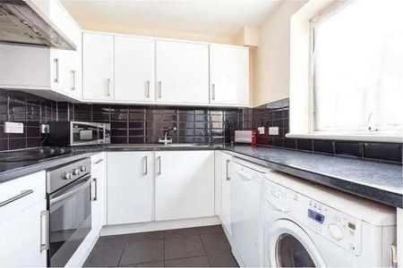 3 bedroom flat to rent - Photo 4