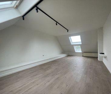 Volledig gerenoveerd dakappartement nabij de Visserij - Photo 3