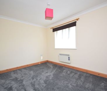 Briston - Photo 6