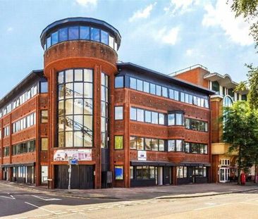 Goldsworth Road, Woking, Surrey, GU21 - Photo 2