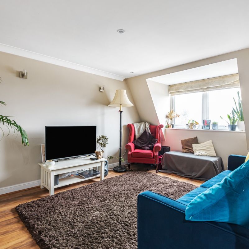 Lavender Hill, London, SW11 - Photo 1