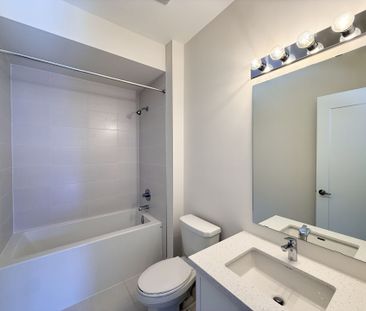 For Lease - 33 Cecil Saunders Drive, Georgina, Ontario - Photo 6