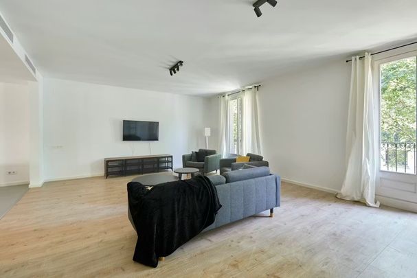 Carrer La Rambla, Barcelona, Catalonia 08002 - Photo 1