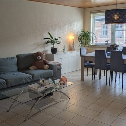 Appartement te huur - Photo 1