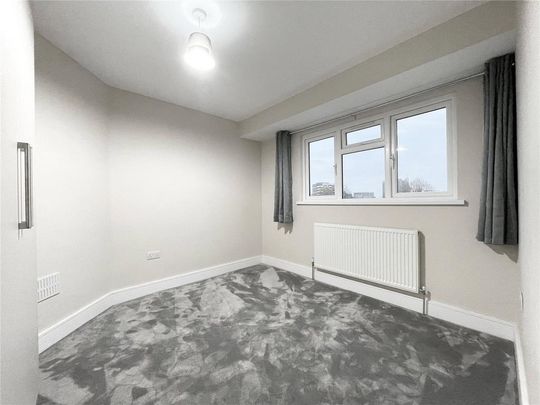 4 bedroom apartment to rent - Photo 1