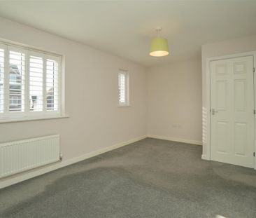 2 bedroom House To Let Total Size: 765 SQ FT - Photo 3