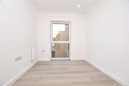 3 bedroom apartment to rent - Photo 2