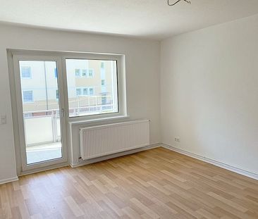 + 2 Zimmer - Großer Balkon + - Foto 2