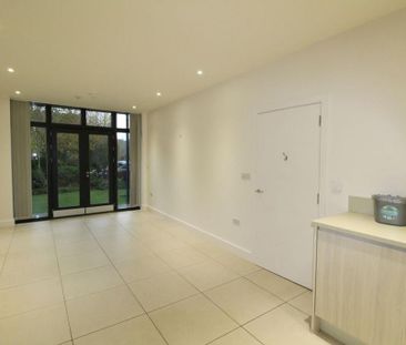 2 bedroom property to rent - Photo 2