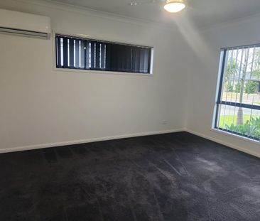 CABOOLTURE - FAMILY & LOCATION - Photo 5